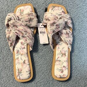 Express Women's Floral Sandals - Pink and Cream